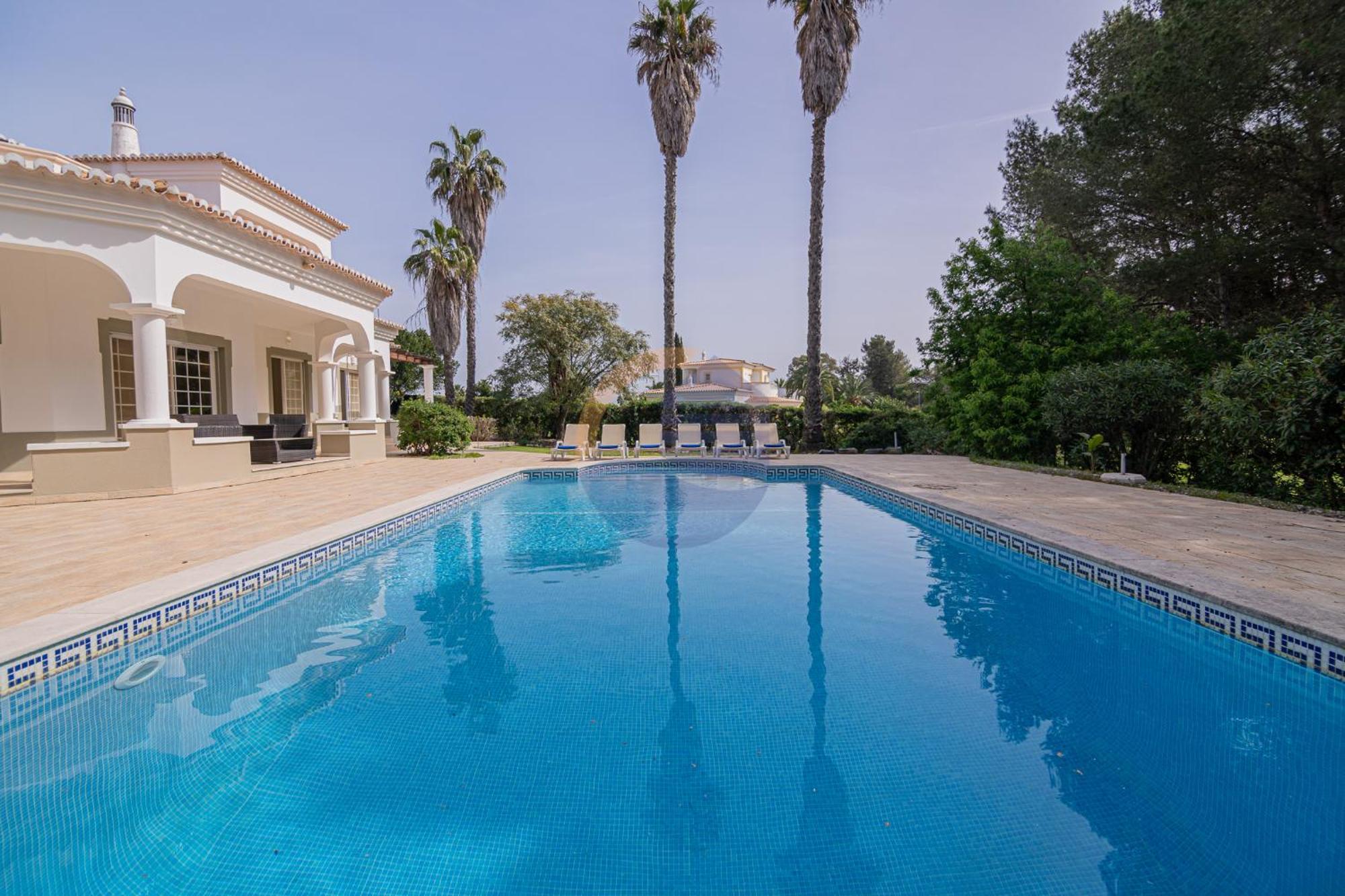 Villa Luxury Suites, Heated Outdoor Pool Portimao Exterior photo